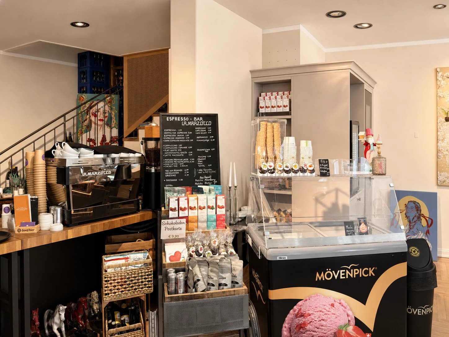 Kaffeebar und Theke von Macarons Bay